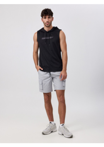 גופיית אקטיב עם קפוצ'ון