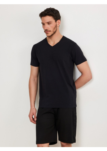 טישרט לייקרה וי