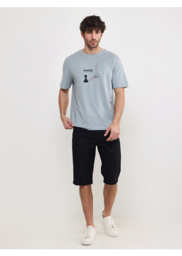 טישרט עם דפוס