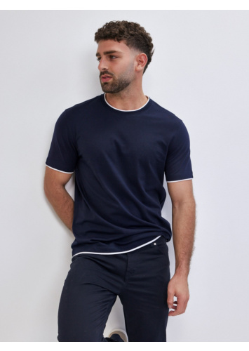 טישרט צווארון כפול