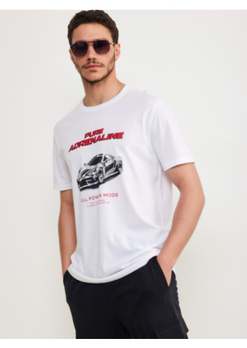 טישרט עם דפוס דיגיטלי