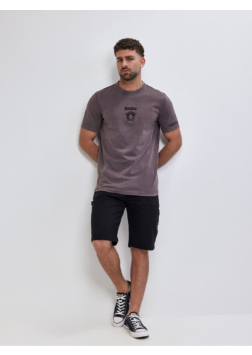 טישרט שטופה עם דפוסים