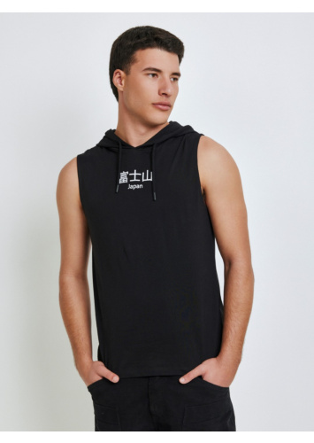 גופייה עם קפוצ'ון