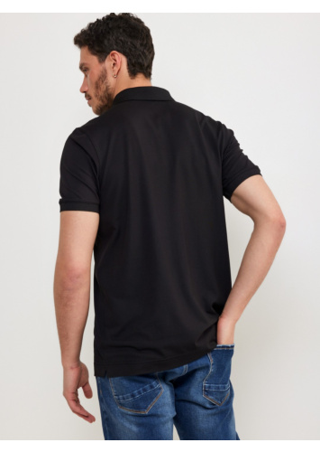 חולצת פולו עם כיס