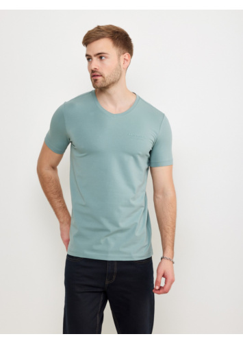 טישרט לייקרה וי עם דפוס