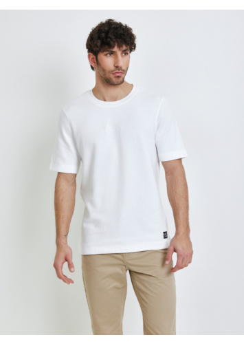 טישרט טקסטורה עם רקמה