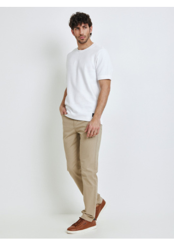 טישרט טקסטורה עם רקמה