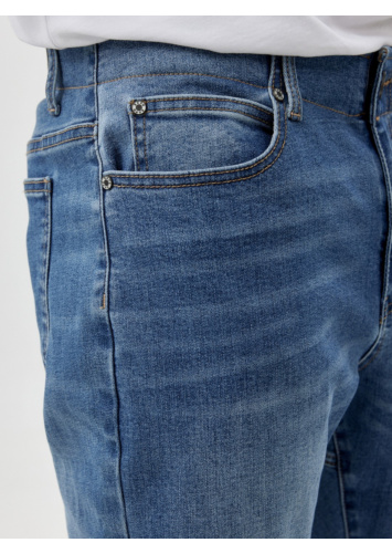 ג'ינס עם גומי פנימי