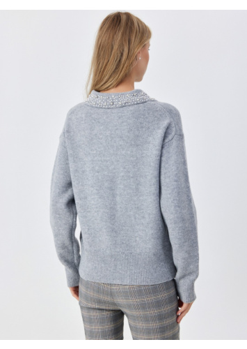 סריג צווארון ופנינים