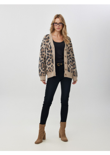 קרדיגן מנומר