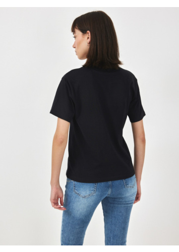 טישרט וי בייסיק