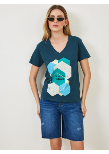 טי אוליביה מחשוף V