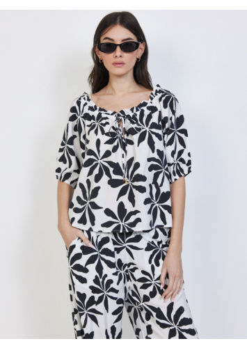 חולצה שרוול קצר מודפסת