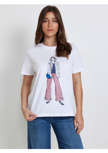 טי עם רקמה ודפוס