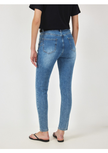 ג'ינס סקיני צעיף