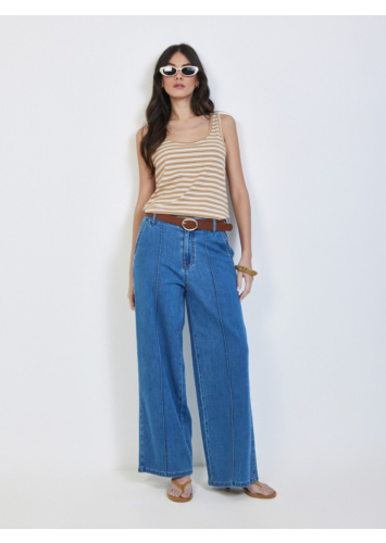 ג'ינס רגל רחבה עם חגורה