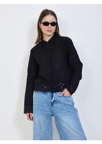 חולצה עם קרושה