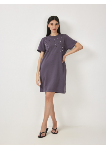 שמלת T אבנים