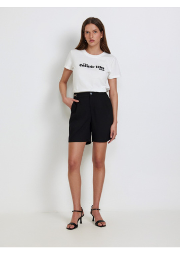 שורט קפלים אבזם