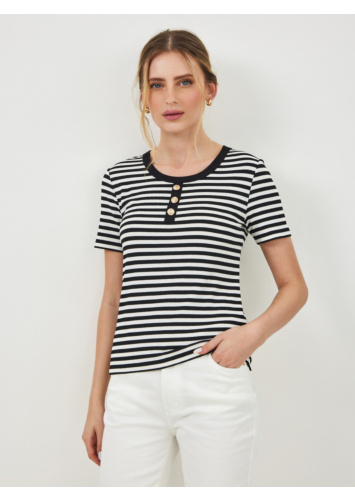 טופ פסים כפתורים