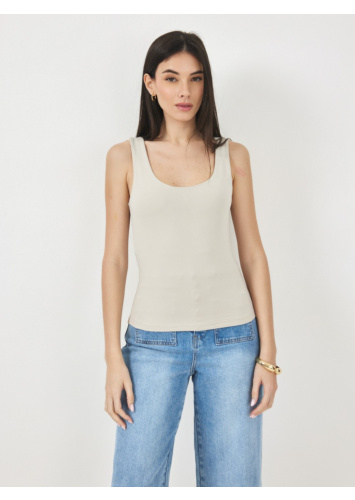 גופיה אלגנטית