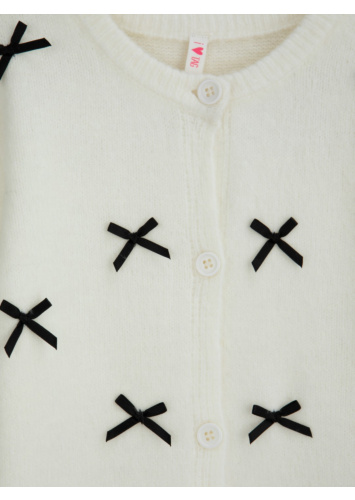 סוודר עם פפיונים