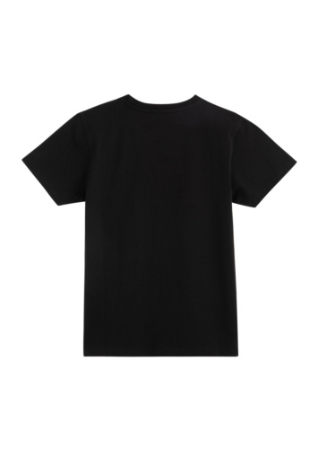 טי לייקרה עם מדבקה