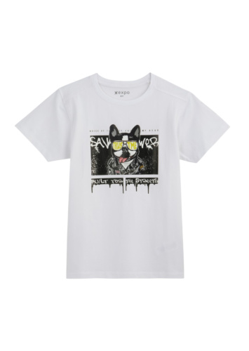 טי לייקרה עם מדבקה