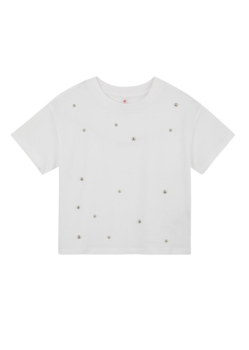 טי שירט עם ניטים גדולים