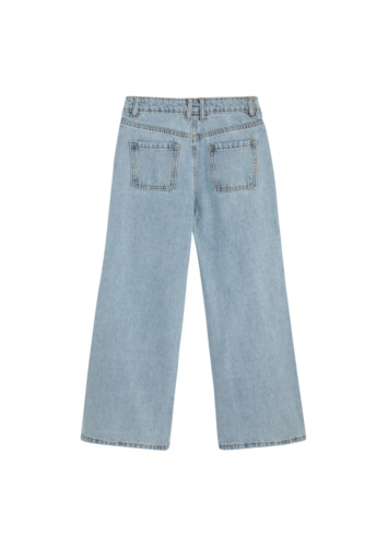 ג'ינס עם קרעים