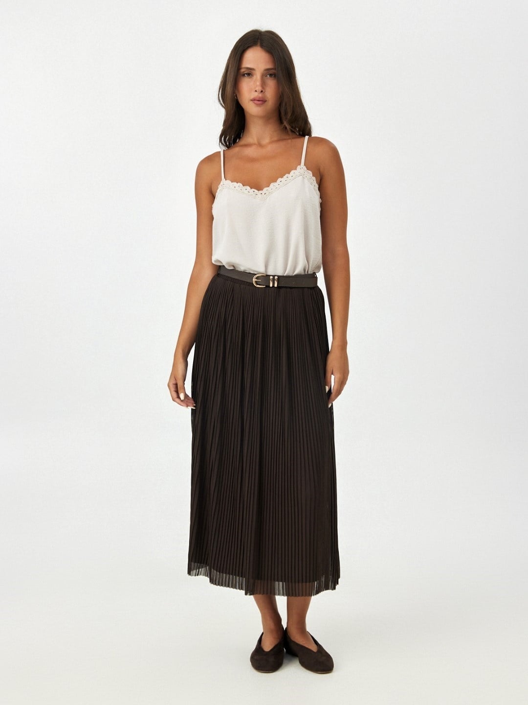 גופיה בשילוב תחרה