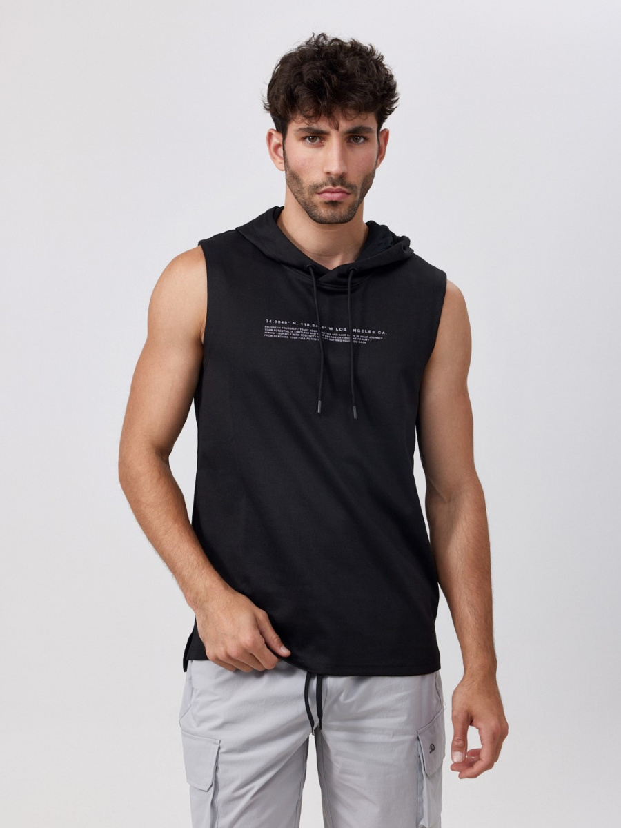 גופיית אקטיב עם קפוצ'ון main product photo