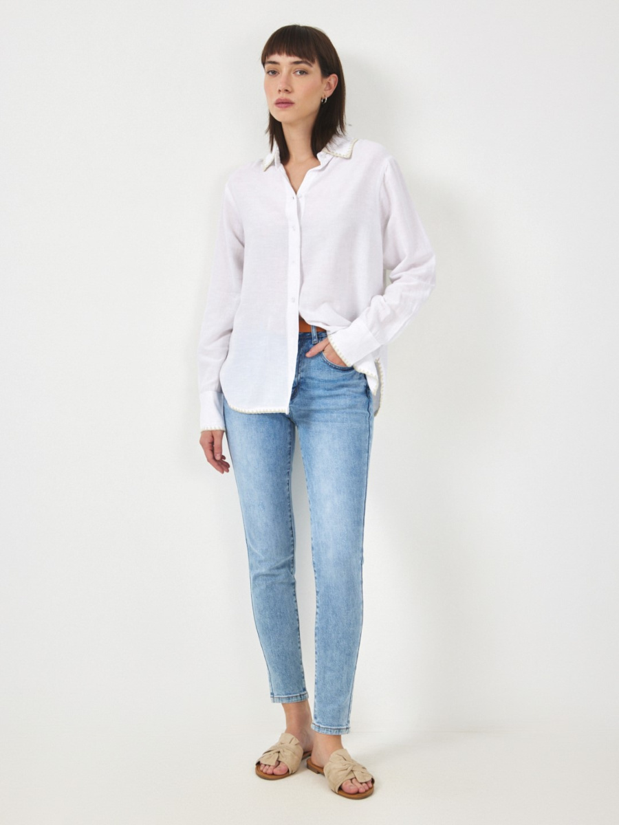 חולצה לבנה רקומה main product photo