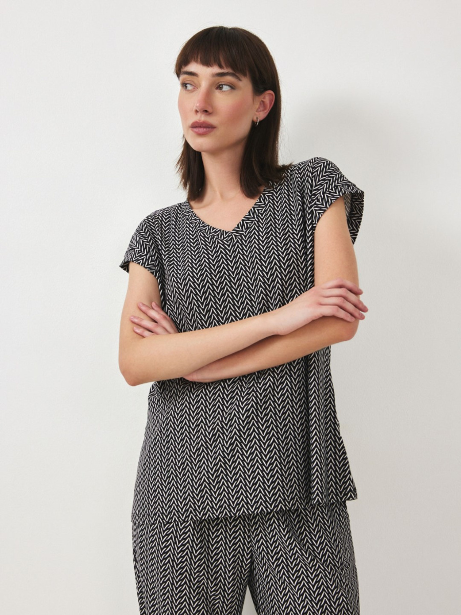 חולצת קימונו צווארון V main product photo