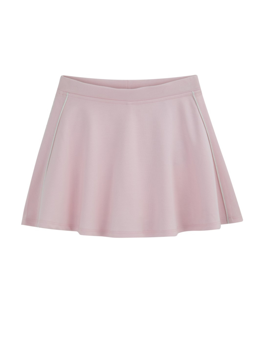 חצאית מודל main product photo