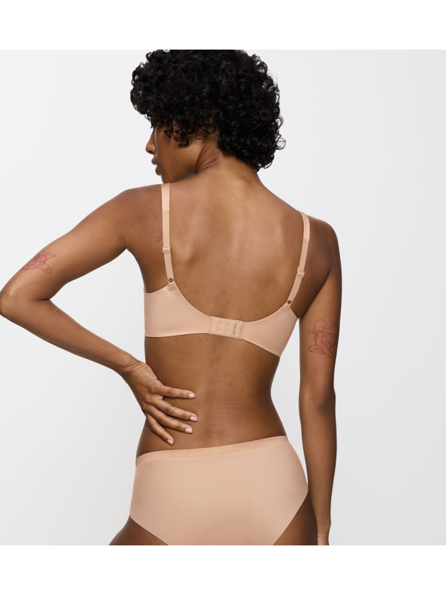 Triumph Body Make-up Soft Touch WP EX